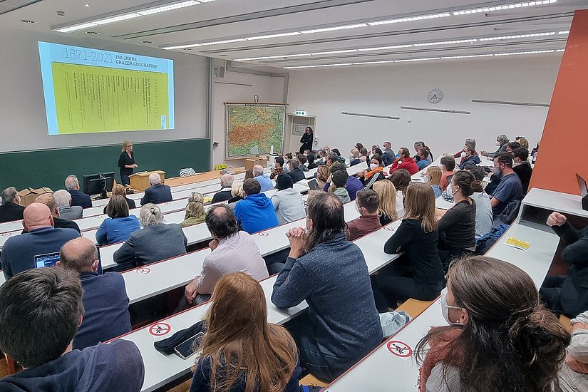 Der Geographie-Hörsaal war gut gefüllt. (Fotos: Uni Graz/Hirtenfellner)