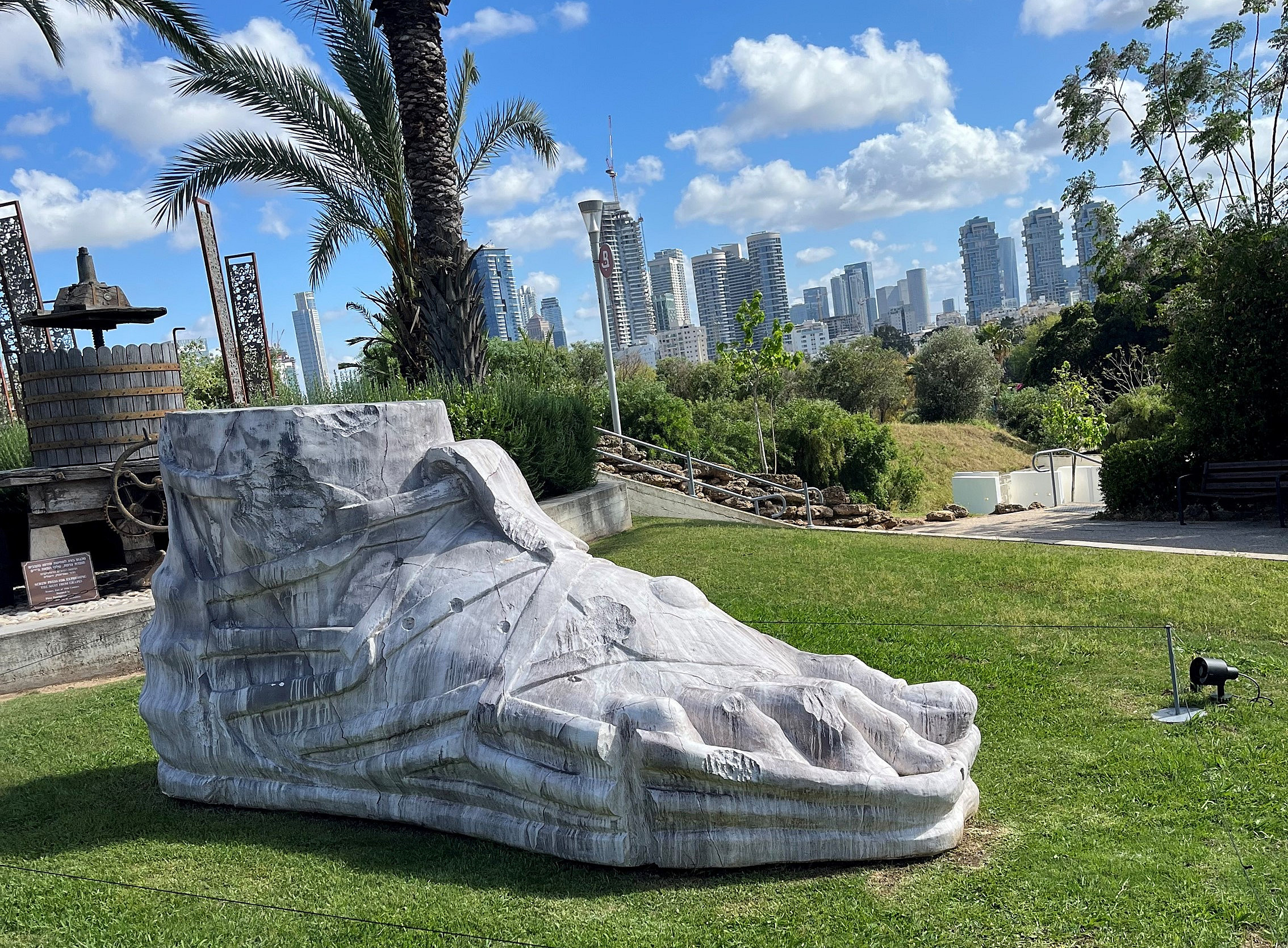 Tel Aviv Biennale 2023, Art by Sasha Sever 