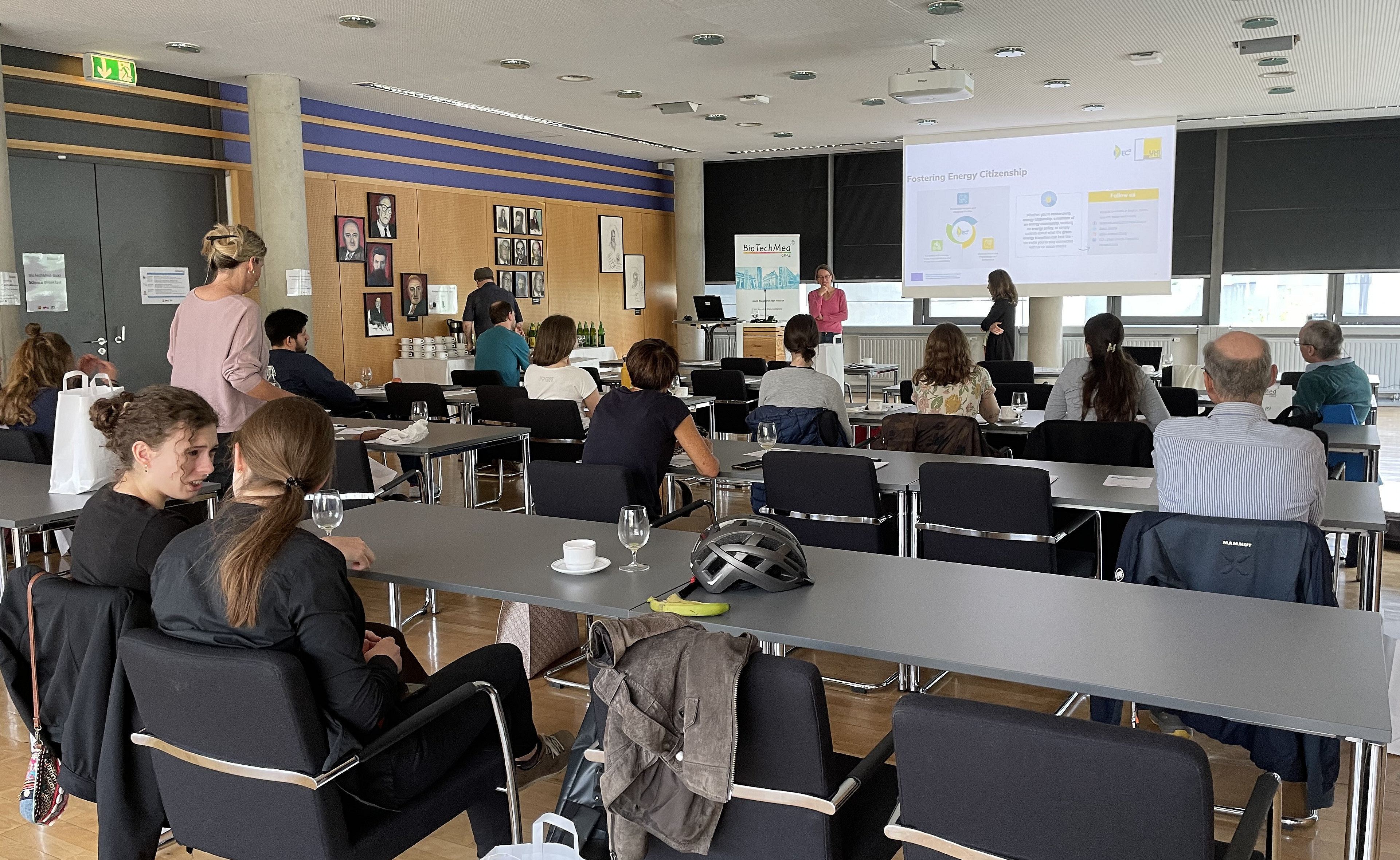 Science Breakfast mit Prof. Corcoran 