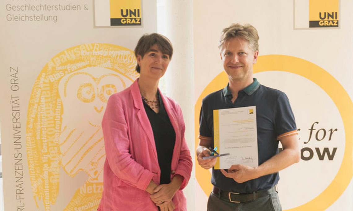 Verleihung Gleichstellungs-Orientierungspreis: VR Mireille van Poppel und IV Gunther Leobacher
