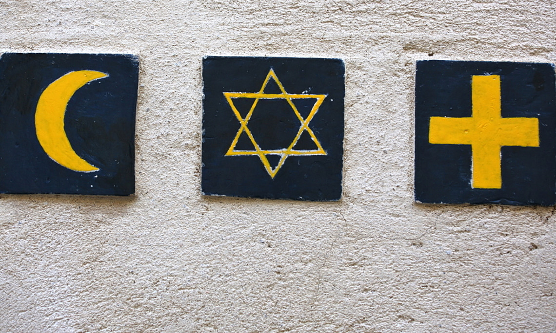 Mond, Stern, Kreuz