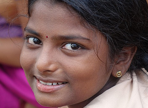 lächelndes Mädchen ©Kuviyam (Pixabay)