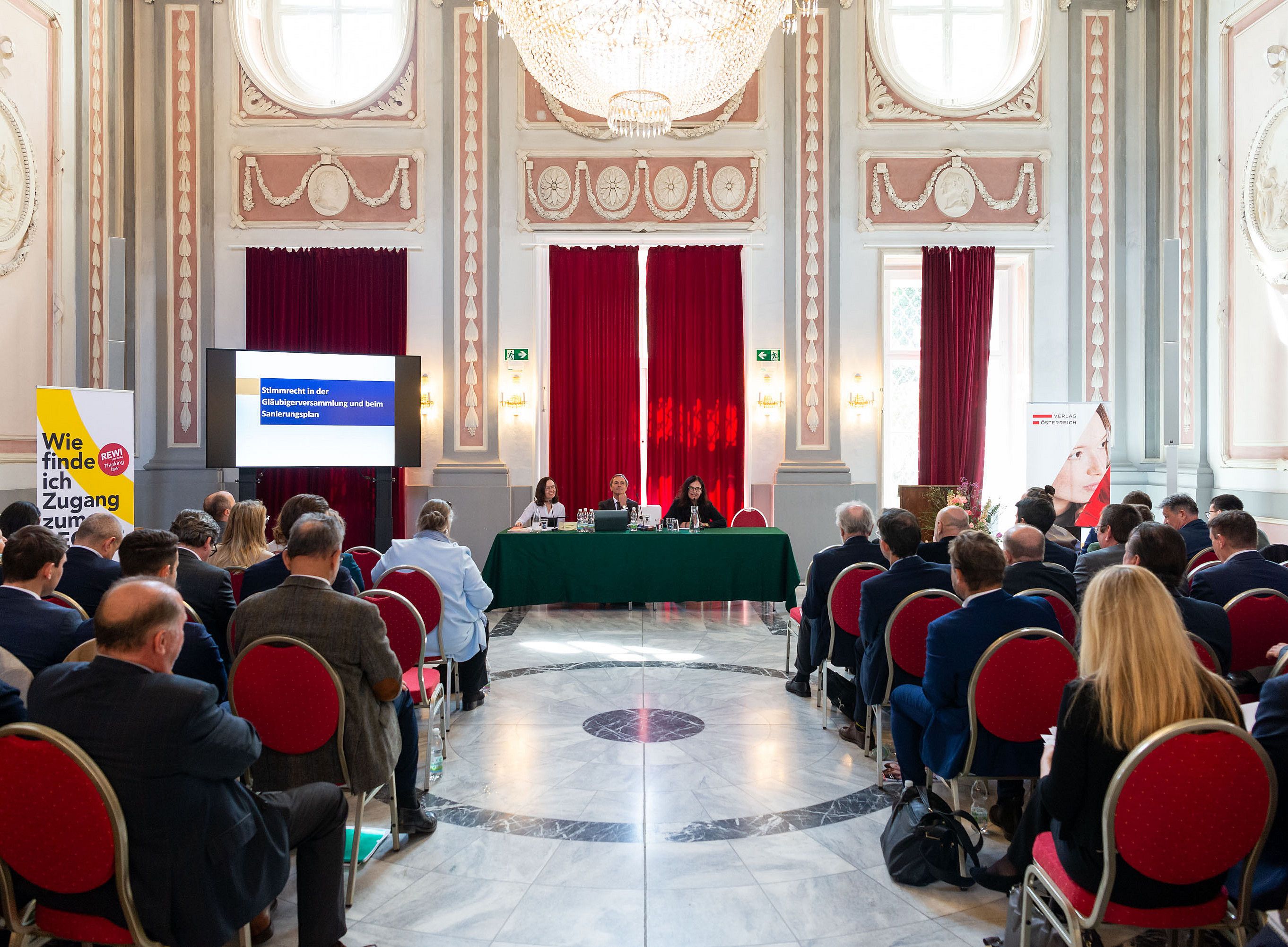 Das 4. Grazer Insolvenzrechtspraxis-Symposium fand am 10. April im Festsaal des Meerscheinschlössls in Graz statt. 
