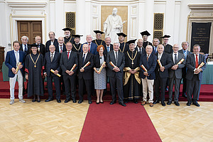 Gaudeamus igitur für 21 Persönlichkeiten, die vor 50 Jahren promoviert und am 8. Juli 2022 das "Goldene Diplom" der Universität Graz überreicht bekommen haben. Foto: Fotostudio Gasser