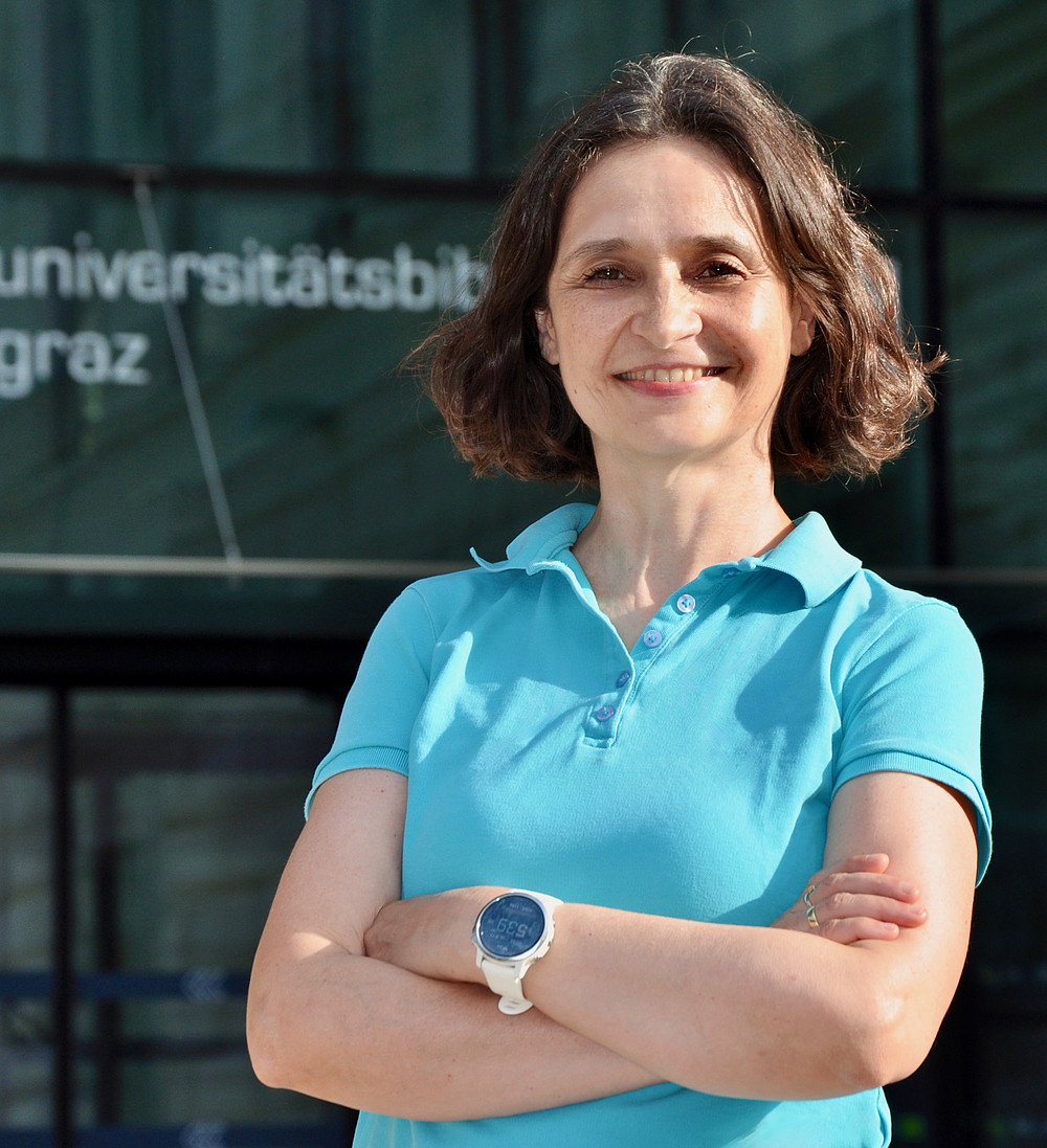 Anna Volodina vor der UB Graz ©privat
