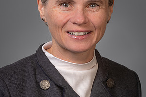 Portraitbild von einer Forscherin