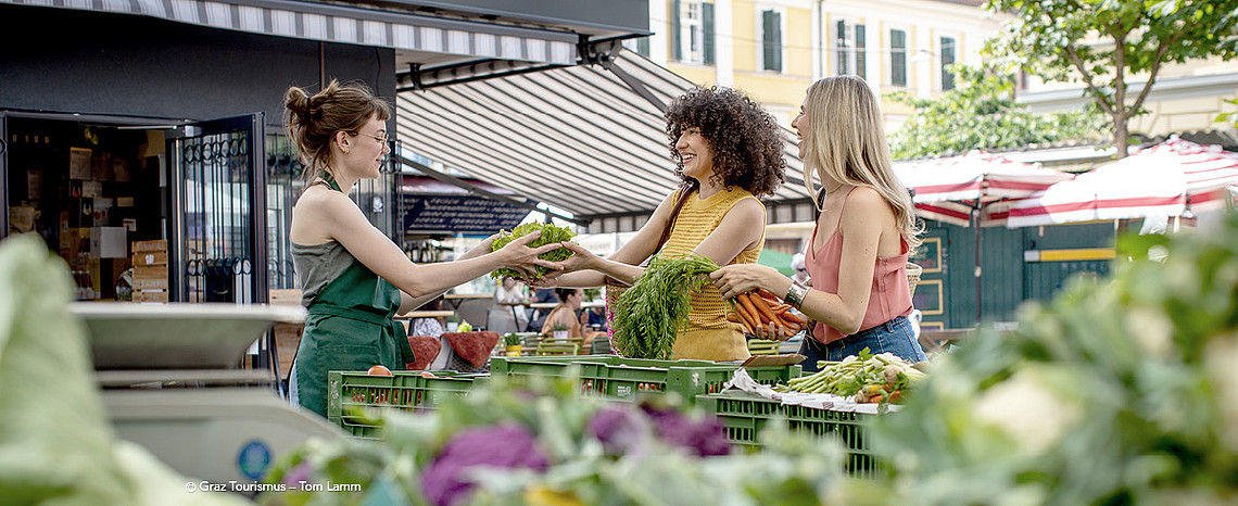 Stadt Graz Bauernmarkt - Graz Tourismus (Foto: Tom Lamm)