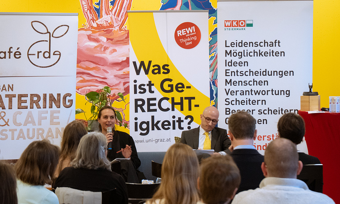 Diskussion bei ESG-Update, Rametsteiner spricht