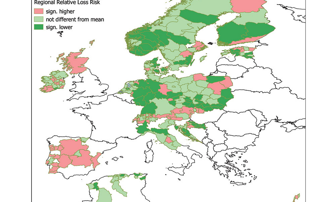 Die Arbeitsgruppe COLOSS erhebt die Wintersterblichkeit von Honigbienen in Europa. Die Ergebnisse der Saison 2013/14 wurden unter Mitarbeit der Uni Graz soeben publiziert.