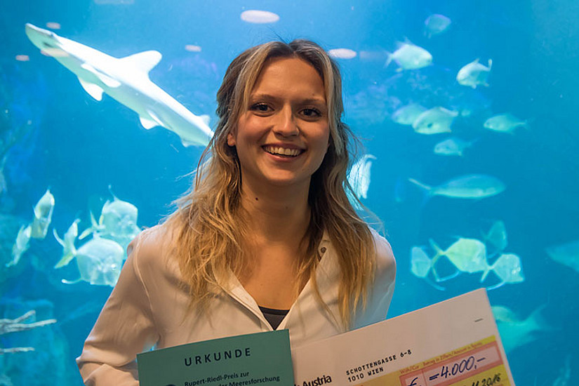 Sandra Bračun, Zoologie-Absolventin der Uni Graz, erhielt den Rupert-Riedl-Preis zur Förderung der Meeresforschung in Österreich 2016. Foto: Maximilian Wagner 