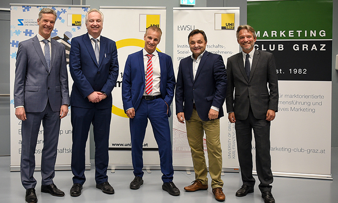 Expertenrunde zur Energieversorgung: Mag. Christian Knill, Univ.-Prof. Karl Rose, Dr. Horst Brandlmaier, Univ.-Prof. Alfred Gutschelhofer und Univ.-Prof. Thomas Krautzer (v.l.n.r.). Foto: Uni Graz/Leljak. 