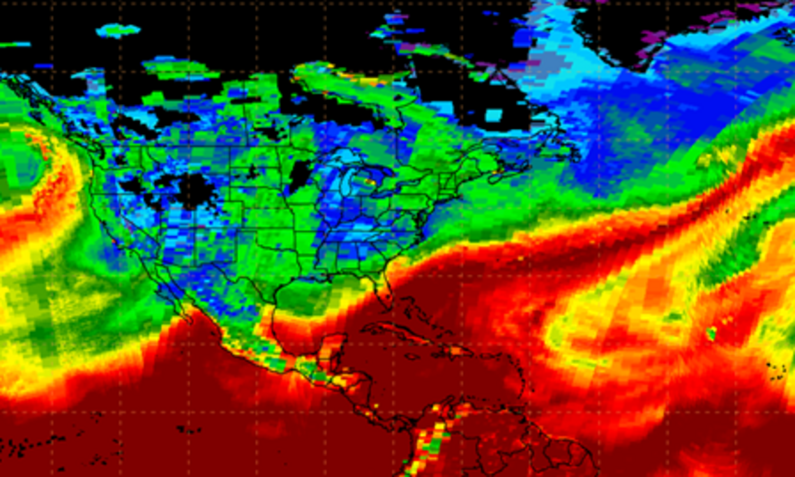 Integrierter Wasserdampf am 5. Dezember 2015, besonders hohe Werte von über 40 kg/m2 sind rot dargestellt (Bildquelle: (US) National Weather Service, public domain via Wikimedia Commons).
