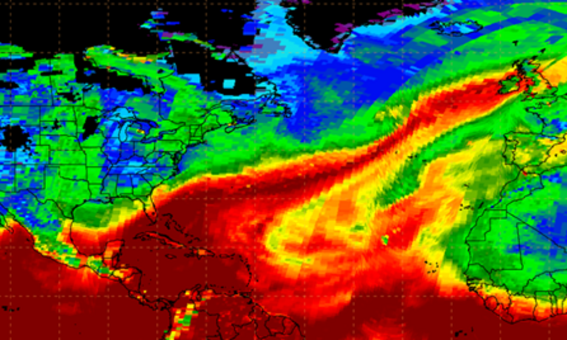 Integrated water vapor on December 5, 2015. Particularly high values of over 40 kg/m2 are shown in red (Image source: (US) National Weather Service, public domain via Wikimedia Commons).
