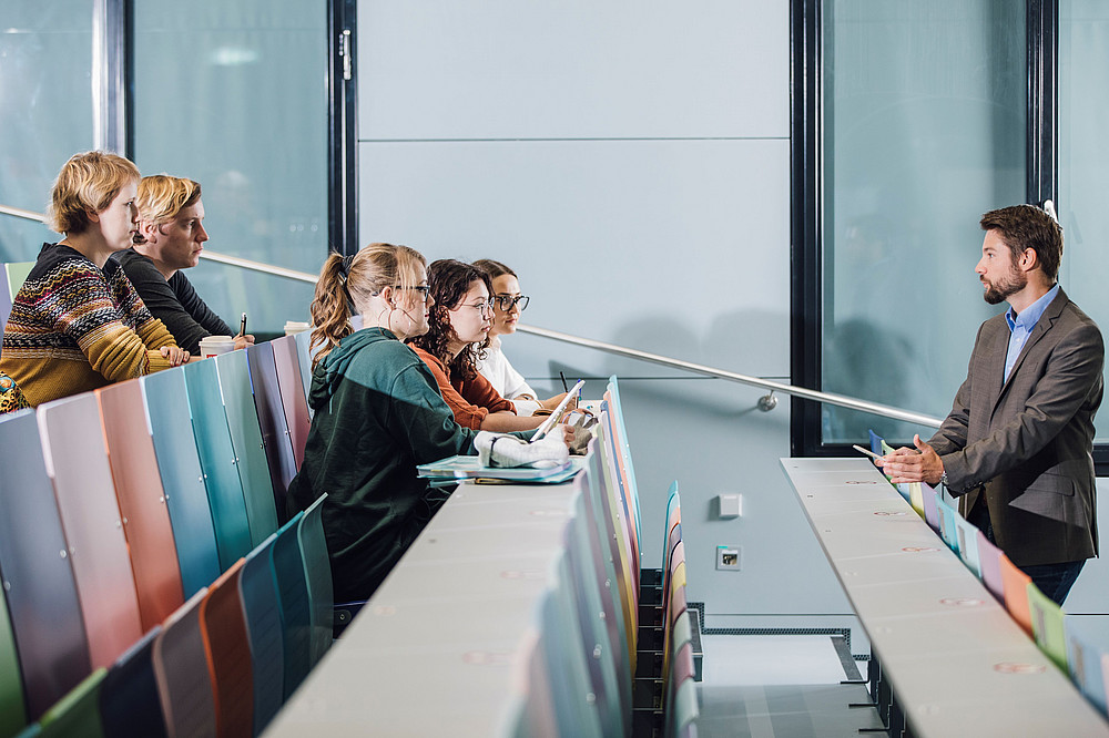 In the Alumni Lecture Hall of the University of Graz ©Uni Graz/Kanizaj