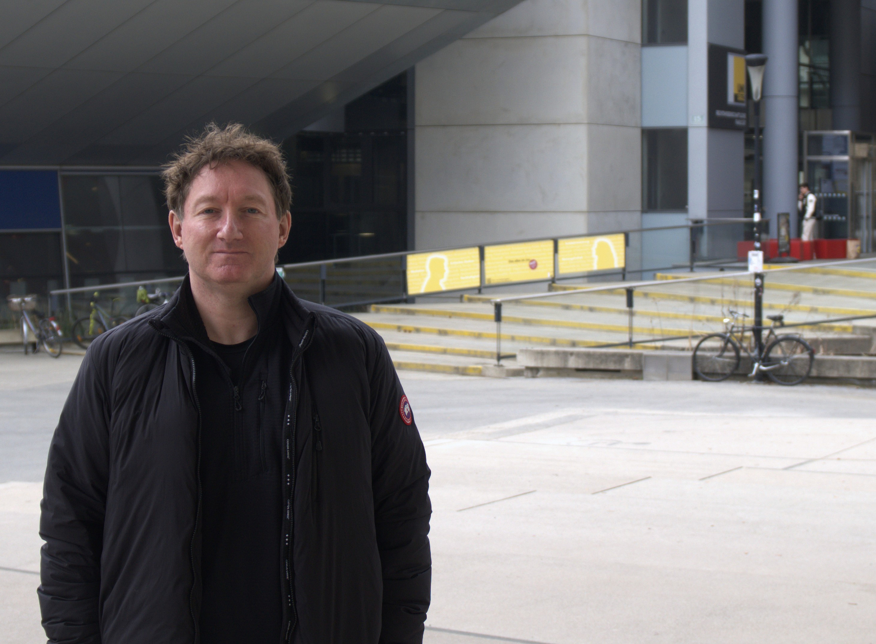 David Mangan in front of the RESOWI building 