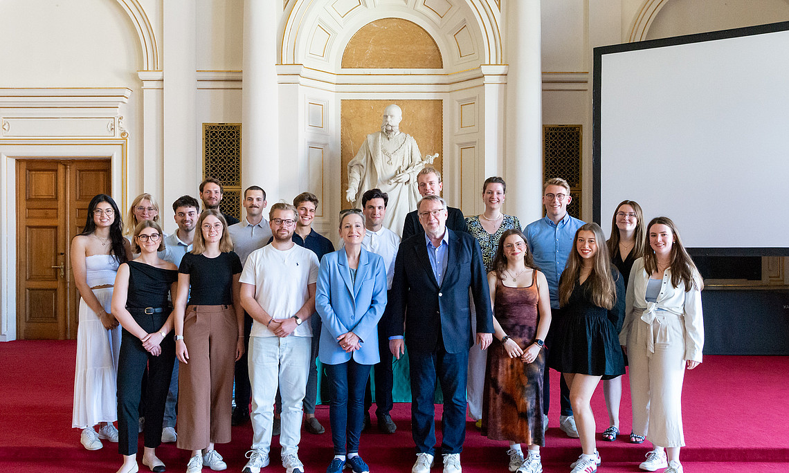 Ein Gruppenfoto der Seminarbeteilitgten