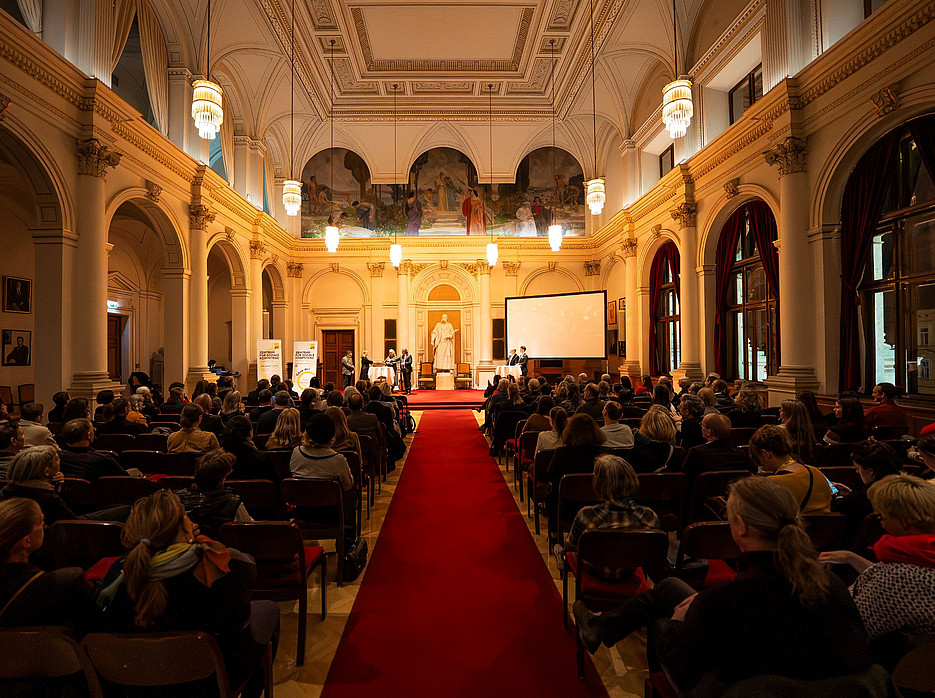Publikum in der Aula ©Sabine Hoffmann