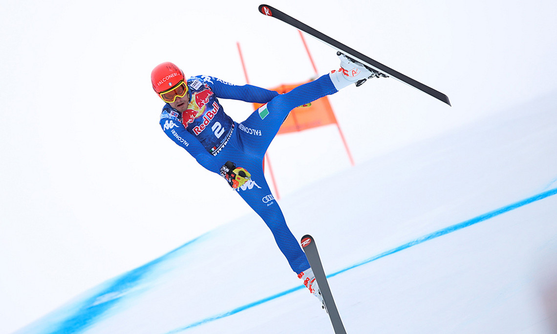 Schwere Stürze in Schirennen - wie der von Christof Innerhofer (Bild) oder zuletzt von Urs Kryenbühl auf der Streif - werfen Fragen nach ethischen Grenzen im Sport auf. Thomas Gremsl hat Antworten darauf. Foto: GEPA pictures