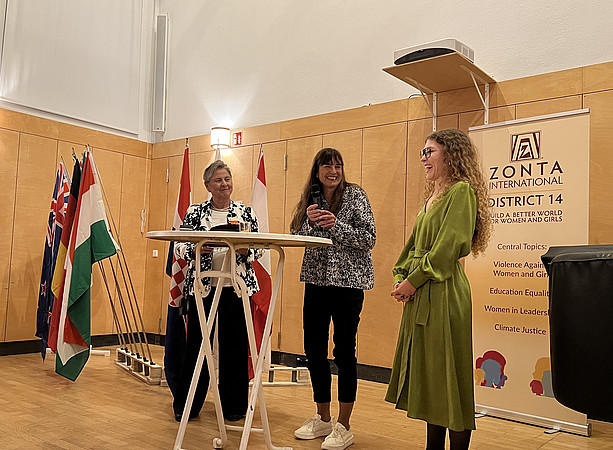 Award cerimony at the ZONTA Distric 14 Conference in October 2025 ©Ria Vijayan