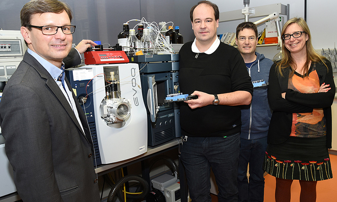 Gebündelte Forschungskraft an drei Universitäten: Gerhard Thallinger, Gerald Rechberger, Harald Köfeler und Ruth Birner-Grünberger (v.l.) Foto: Uni Graz/Schweiger
