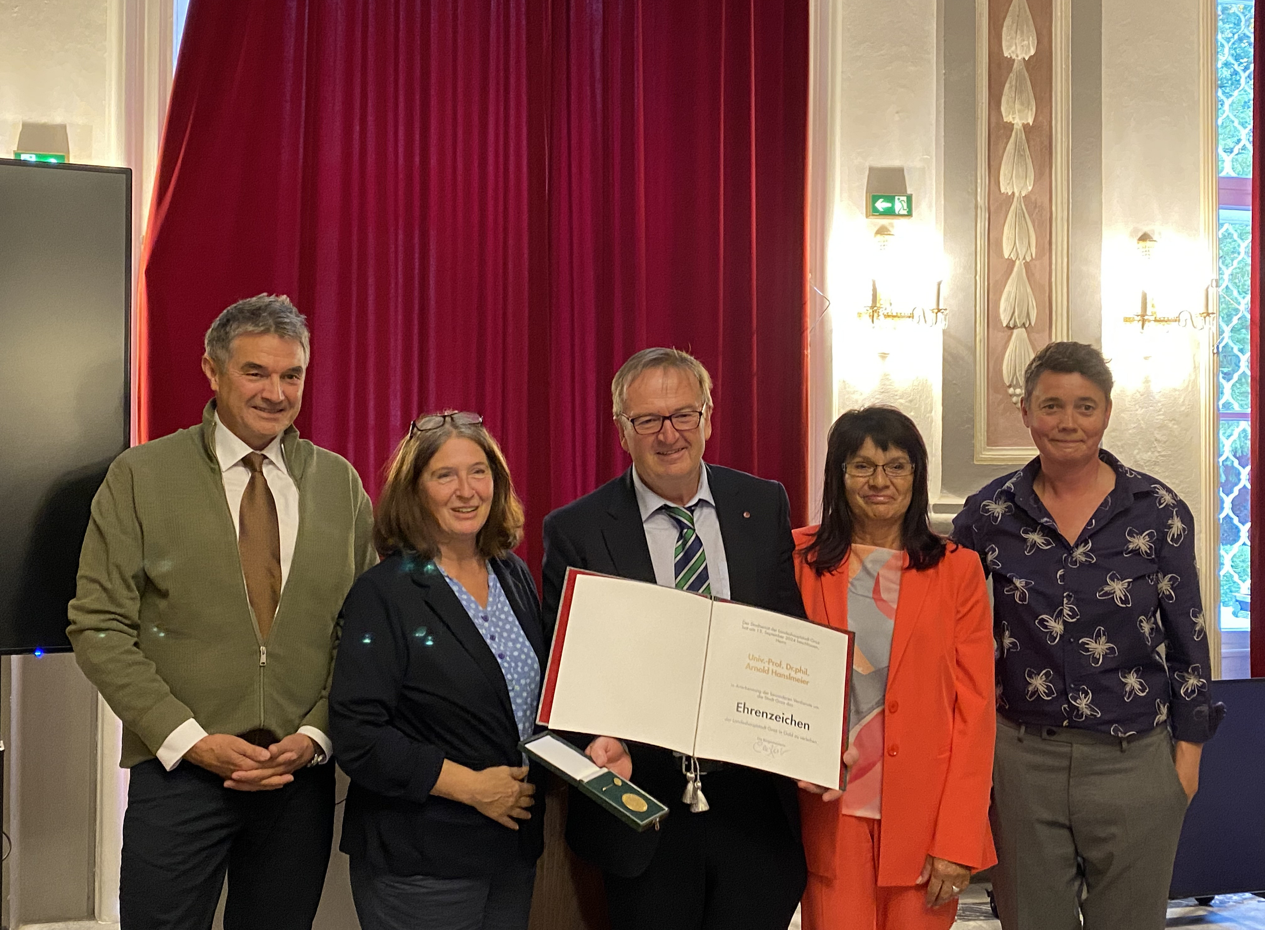 Bürgermeisterin Elke Kahr gratulierte herzlich, ebenso Vizerektor Joachim Reidl (li.) und Vizedekanin Astrid Veronig (re.) - Foto: Uni Graz/Pandey ©Uni Graz/Pandey