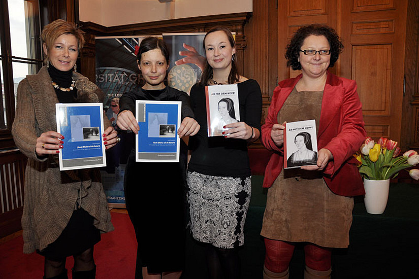 Elisabeth Klöckl-Stadler (Leykam), Evelyn Knappitsch, Sarah Bundschuh und Andrea Penz, Uni-Verlag (v.l.) präsentierten die Publikationen.