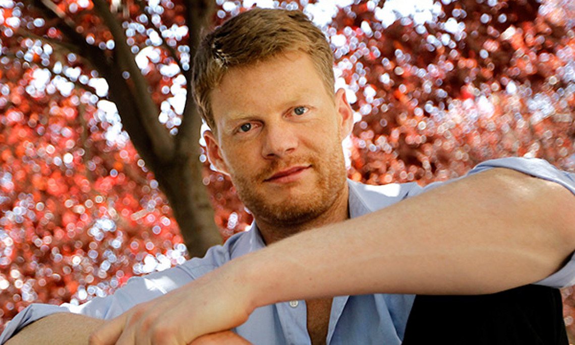 Geld - Die neuen Spielregeln ist der Titel des neuen Buchs von Christian Felber, das der Globalisierungskritiker am 25. März an der Uni Graz präsentiert. Foto: José Luis Roca