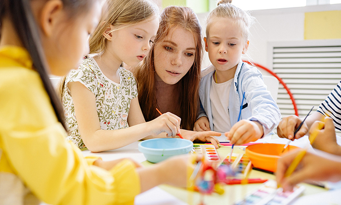 Ein neuer Universitätskurs bildet Expert:innen für die Frühförderung von Kindern mit Beeinträchtigungen in ihrer Entwicklung aus. Foto: pexels.com