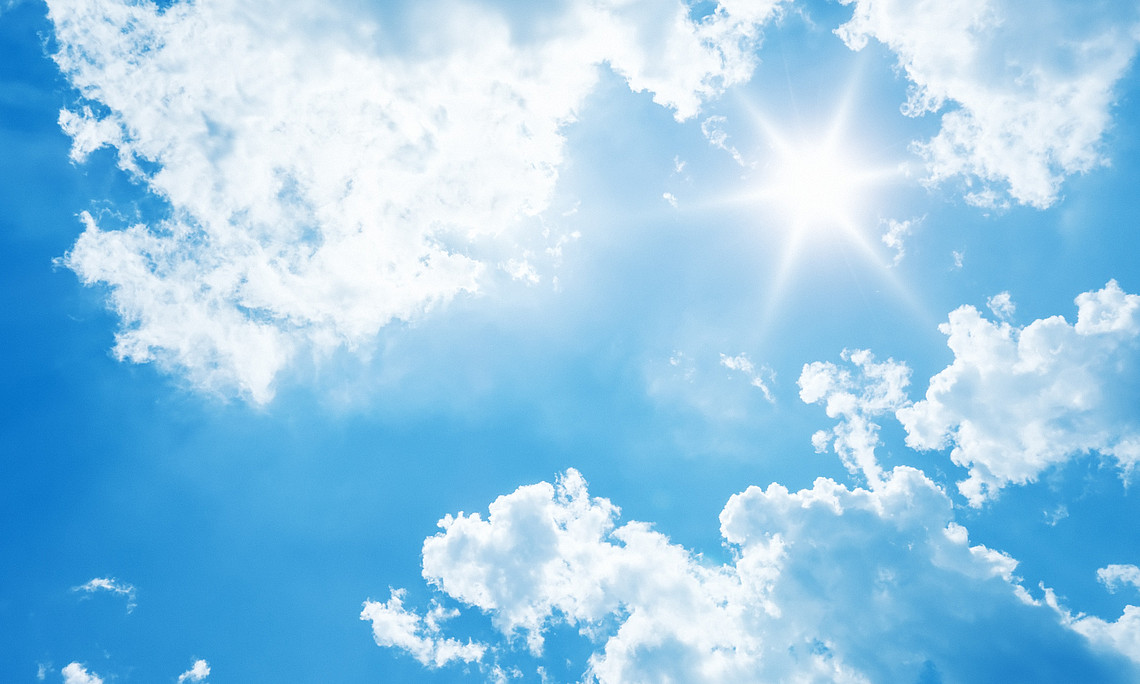 Das Bild einer strahlenden Sonne