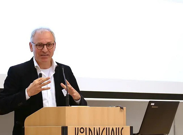Bernd Hillebrand auf der Tagung zur Prävention von Missbrauch und Gewalt ©Erzdiözese Salzburg