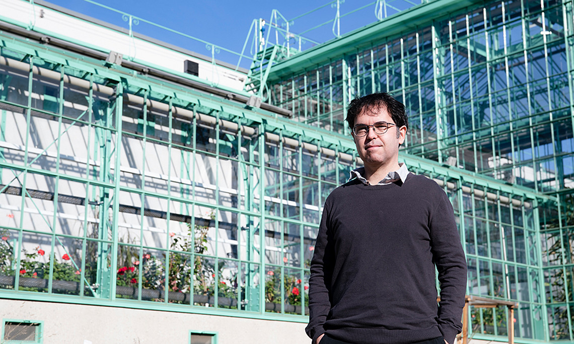 Komplexitätsforscher Bernat Corominas-Murtra ist neuer Assistenz-Professor am Institut für Biologie. Foto: Uni Graz/Tzivanopoulos