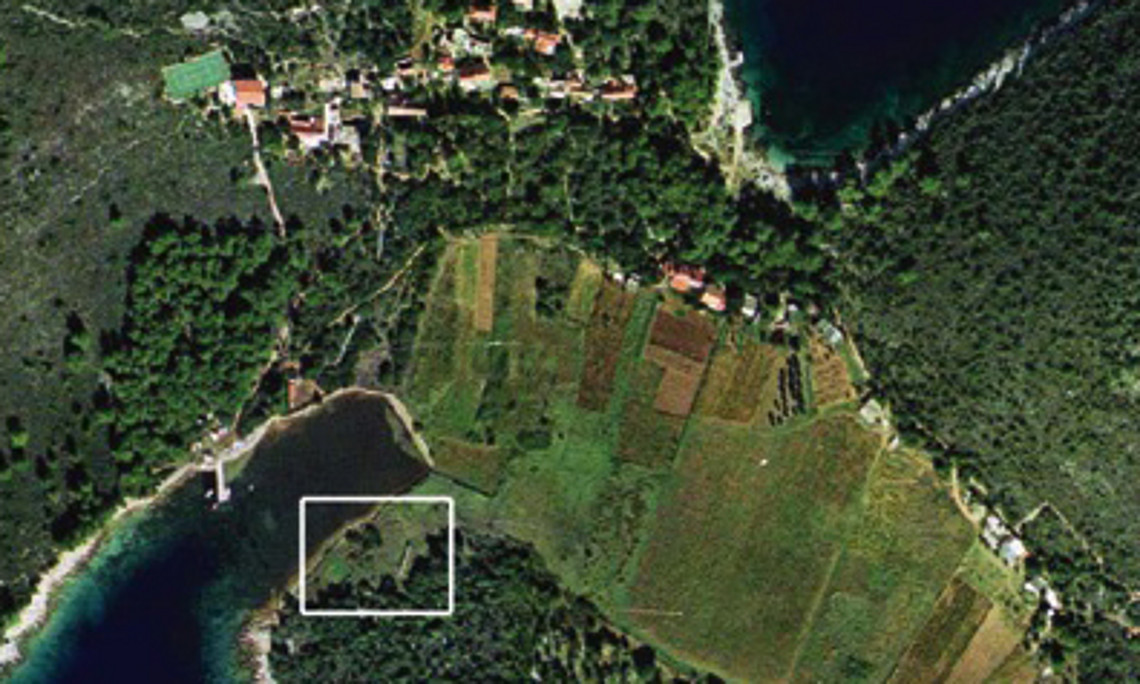 Das Grabungfeld auf der Insel Sveti Klement