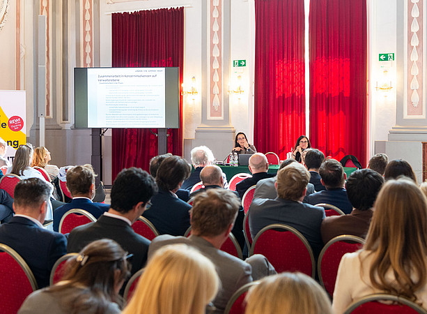 RA Dr. Ulla Reisch trug beim 4. Grazer Insolvenzrechtspraxis-Symposium vor. 