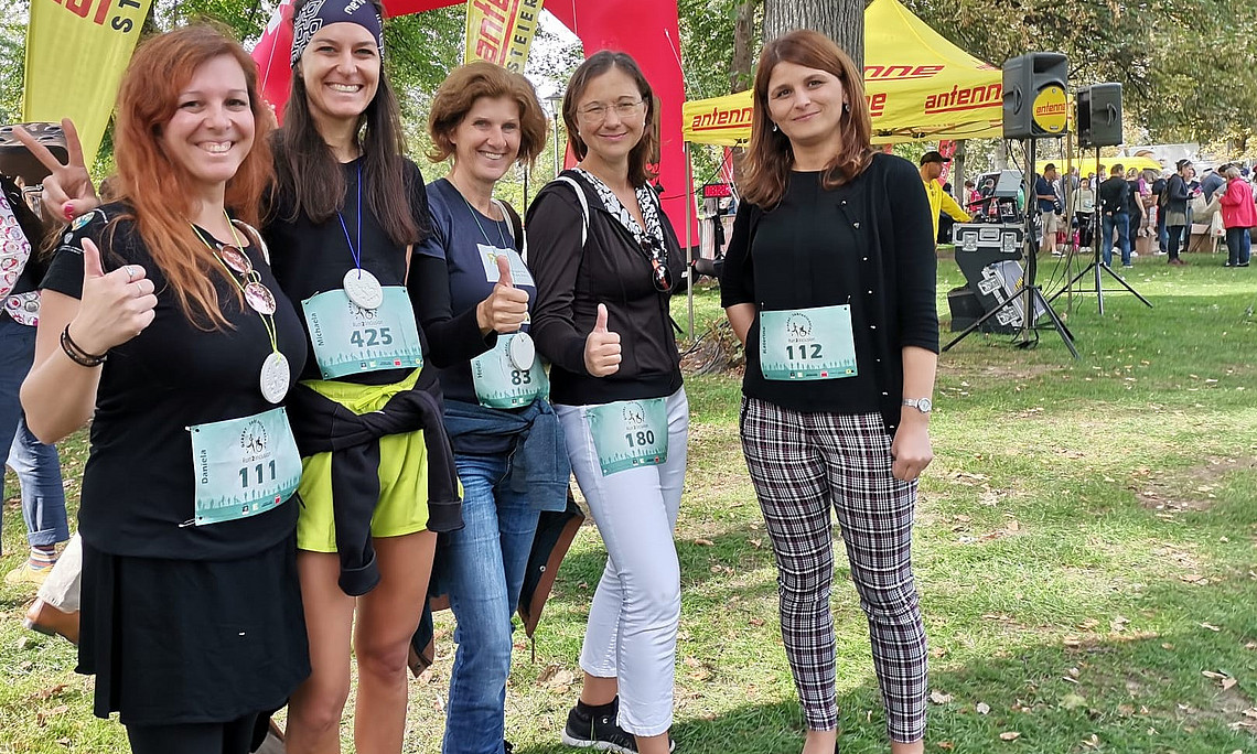Foto 1: Eine Gruppe des FZIB Teams beim 2. Inklusionslauf: Daniela Ender, Michaela Wright, Heidi Kinast, Silvia Kopp-Sixt, Katerina Todorova, (v.l.), Copyright FZIB.