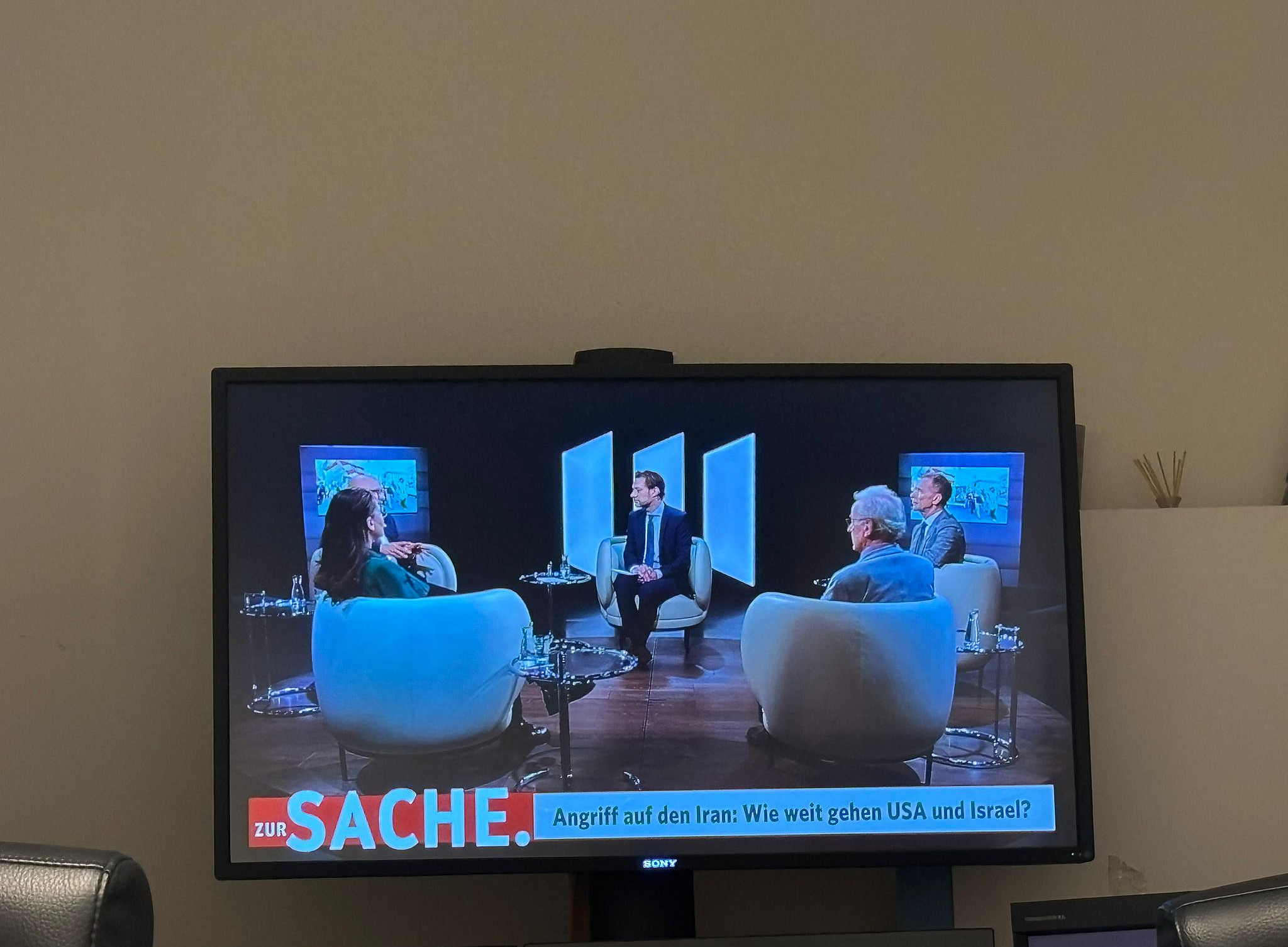 Prof. Karimi-Schmidt im ORF-Studio 