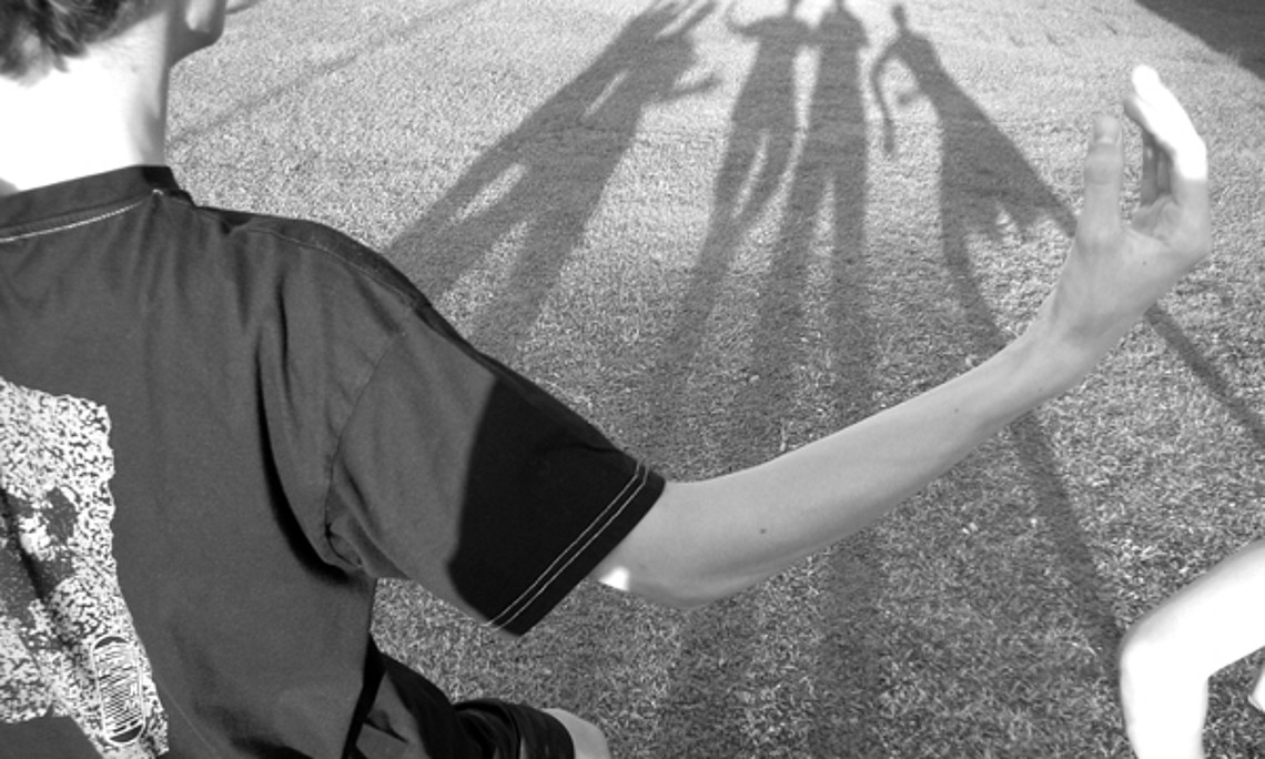 Perspektivenlosigkeit, schwierige Familienverhältnisse oder Probleme in der Schule können ausschlaggebend dafür sei, dass Jugendliche von Zuhause ausbrechen. Sujetbild: Bernhard Pixler/pixelio.de