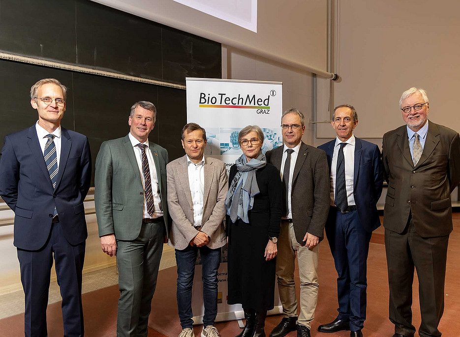 Nobel Lecture 2024: TU-Physiker Martin Schultze, TU Graz-Rektor Horst Bischof, Nobelpreisträger Ferenc Krausz, Med Uni-Rektorin Andrea Kurz, Uni Graz-Rektor Peter sowie BioTechMed-Direktoren Robert Krause und Rudolf Zechner (v. l.) Fotos: TU Graz/Lunghammer ©© Helmut Lunghammer