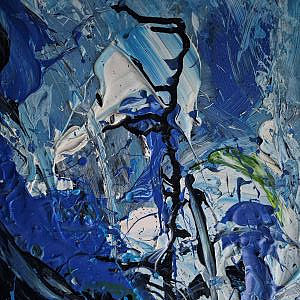 ein abstraktes Kunstbild in verschiedenen Blautönen