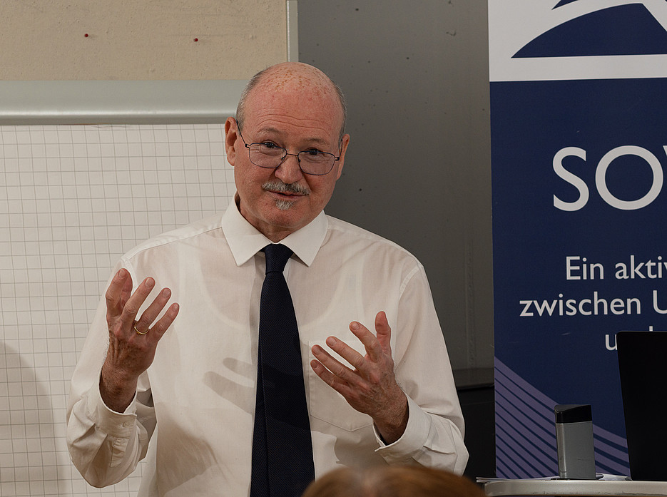 Dr. Thomas Url hält einen Vortrag ©Mag. Paulus Mayr