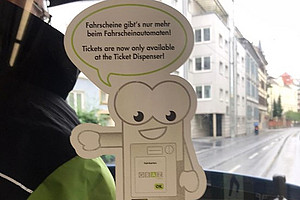 zweisprachige Anweisung zum Ticketkauf an Automaten 