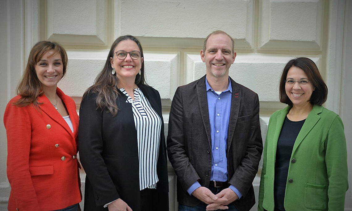 Das Projektteam der Uni Graz: Oana Hergenröther, Ulla Kriebernegg, Florian Bieber und Dagmar Gramshammer-Hohl (v.l.). Foto: Kleinberger-Pierer.