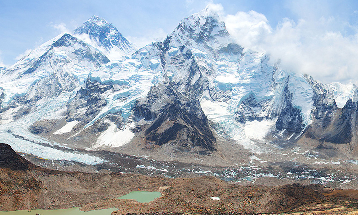 Panoramaaufnahme vom Khumbu Gletscher in Nepal
