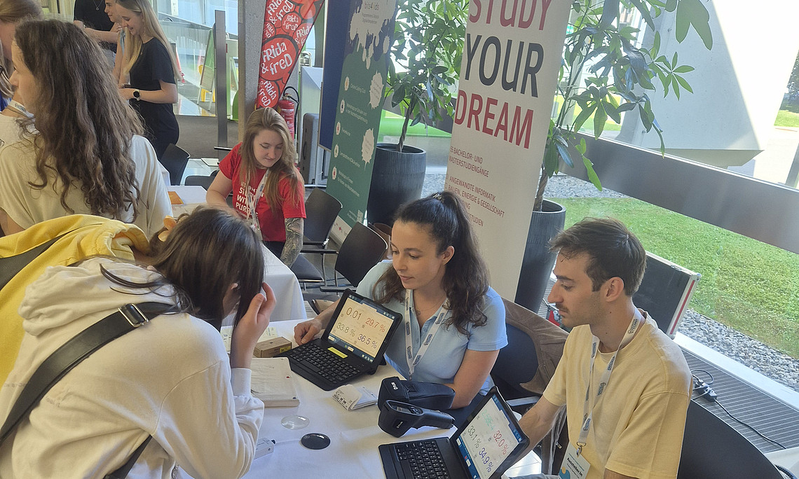 Teilnahme der Physikdidaktik bei der Faszination Technik Challenge an der WKO