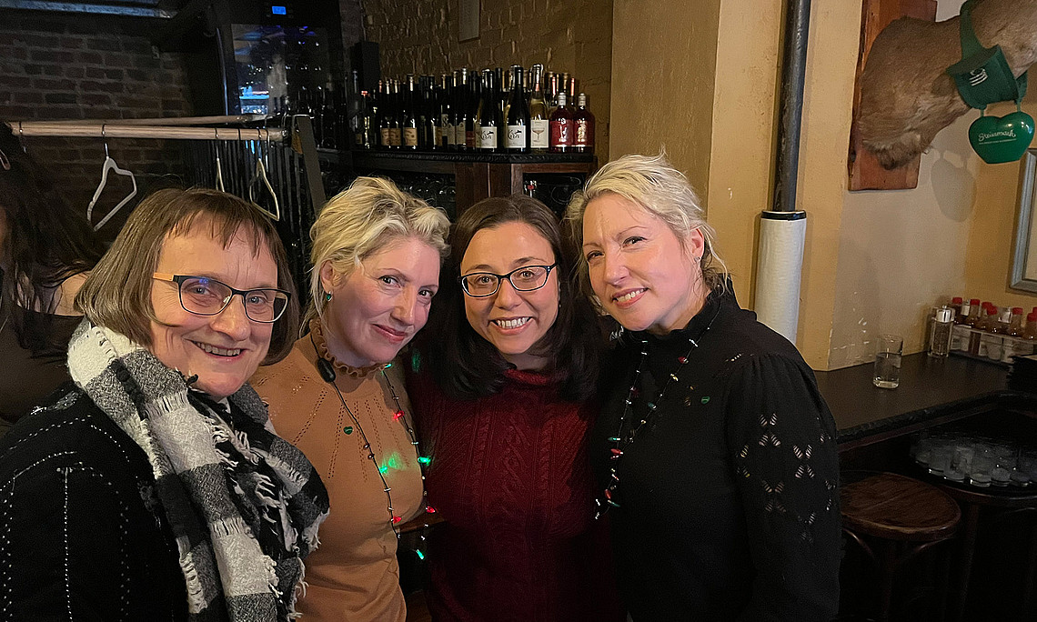4 Frauen