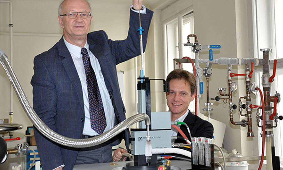 Heinz Krenn und Stefan Ropele erforschen Eisenablagerungen im Gehirn, um einer besseren Diagnose von neurodegenerativen Erkrankungen einen Schritt näher zu kommen.