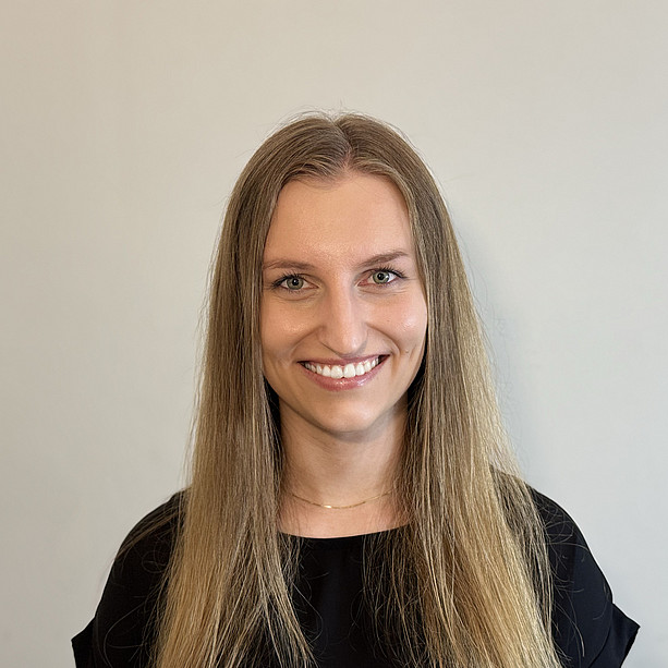 Melanie Loitzl Melanie Loitzl
