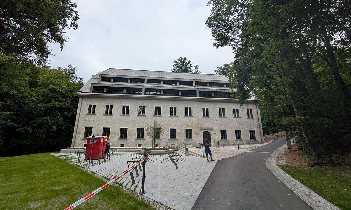 Das neue Institutsgebäude