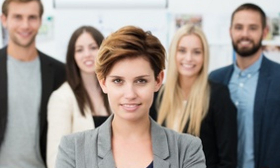 Fachkräfte mit Migrationshintergrund können in der Erwachsenenbildung mit ihren Erfahrungen und ihrem Wissen einen wertvollen Beitrag für die Gesellschaft leisten. Foto: contrastwerkstatt - Fotolia.com