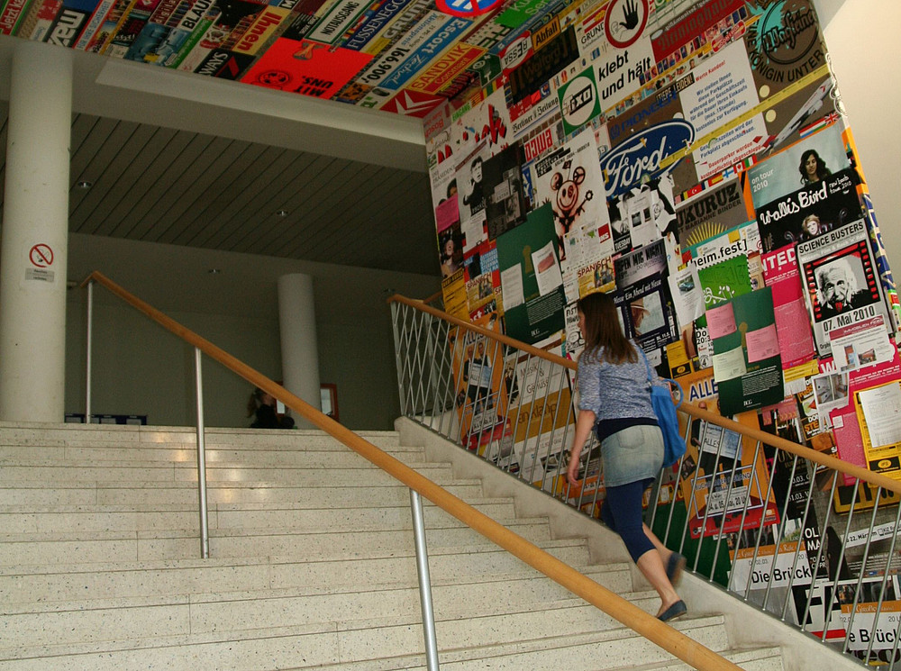 Corsage/patchwork on the wall at the University of Graz ©Uni Graz