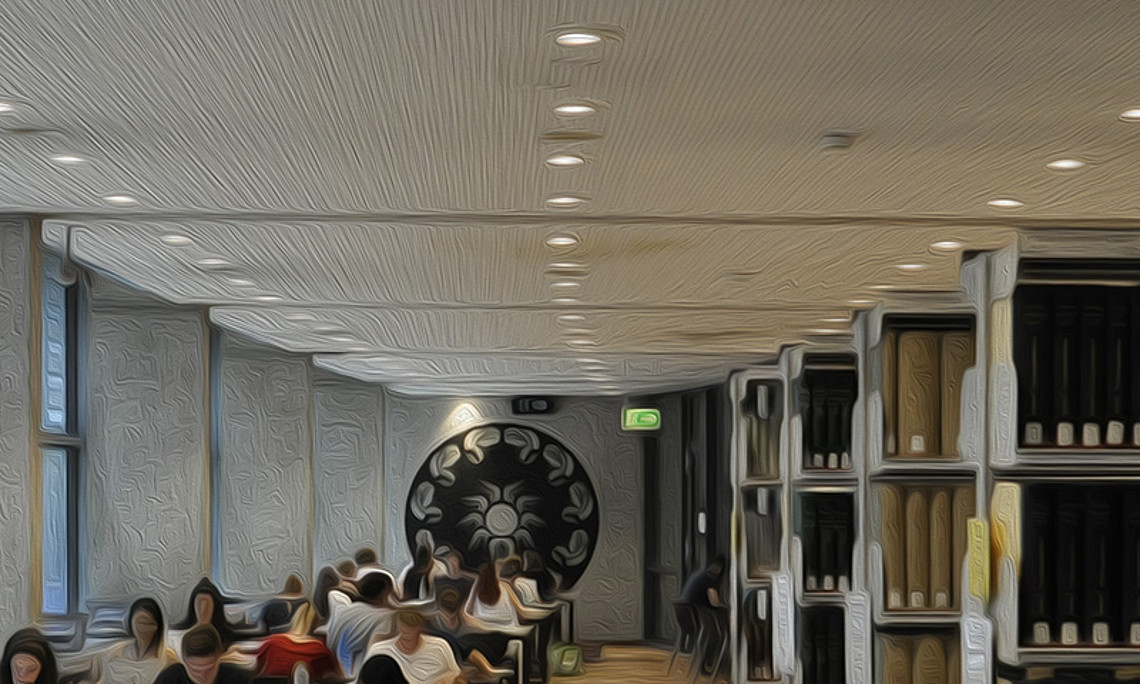 Künstliche Intelligenz hat längst auch in Bibliotheken Einzug gehalten. Was das für Angehörige wissenschaftlicher und öffentlicher Bibliotheken bedeutet, wird am Österreichischer Bibliothekartag thematisiert. Foto: Uni Graz.